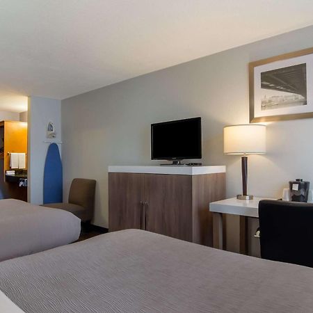 Quality Inn & Suites Silverdale Bangor-Keyport Exteriör bild