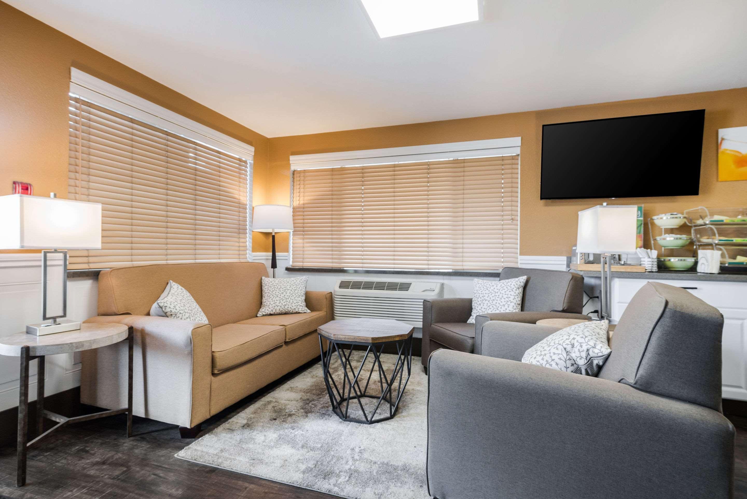 Quality Inn & Suites Silverdale Bangor-Keyport Exteriör bild