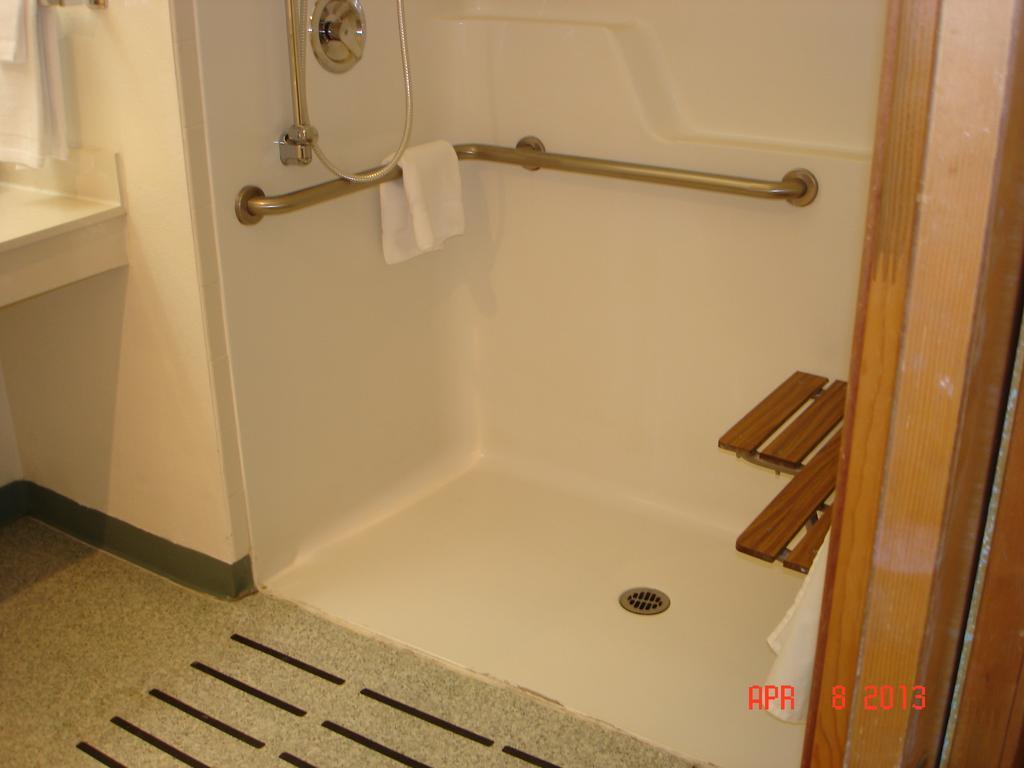 Quality Inn & Suites Silverdale Bangor-Keyport Exteriör bild