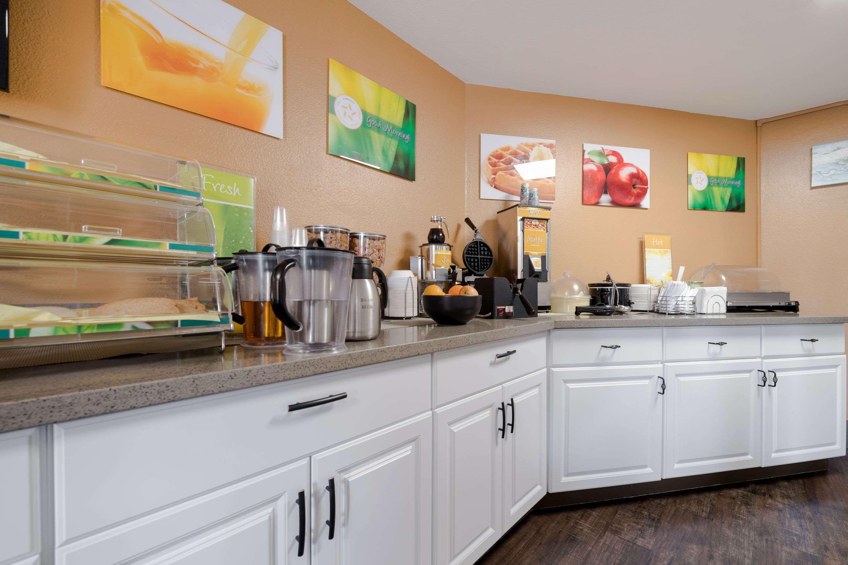 Quality Inn & Suites Silverdale Bangor-Keyport Exteriör bild