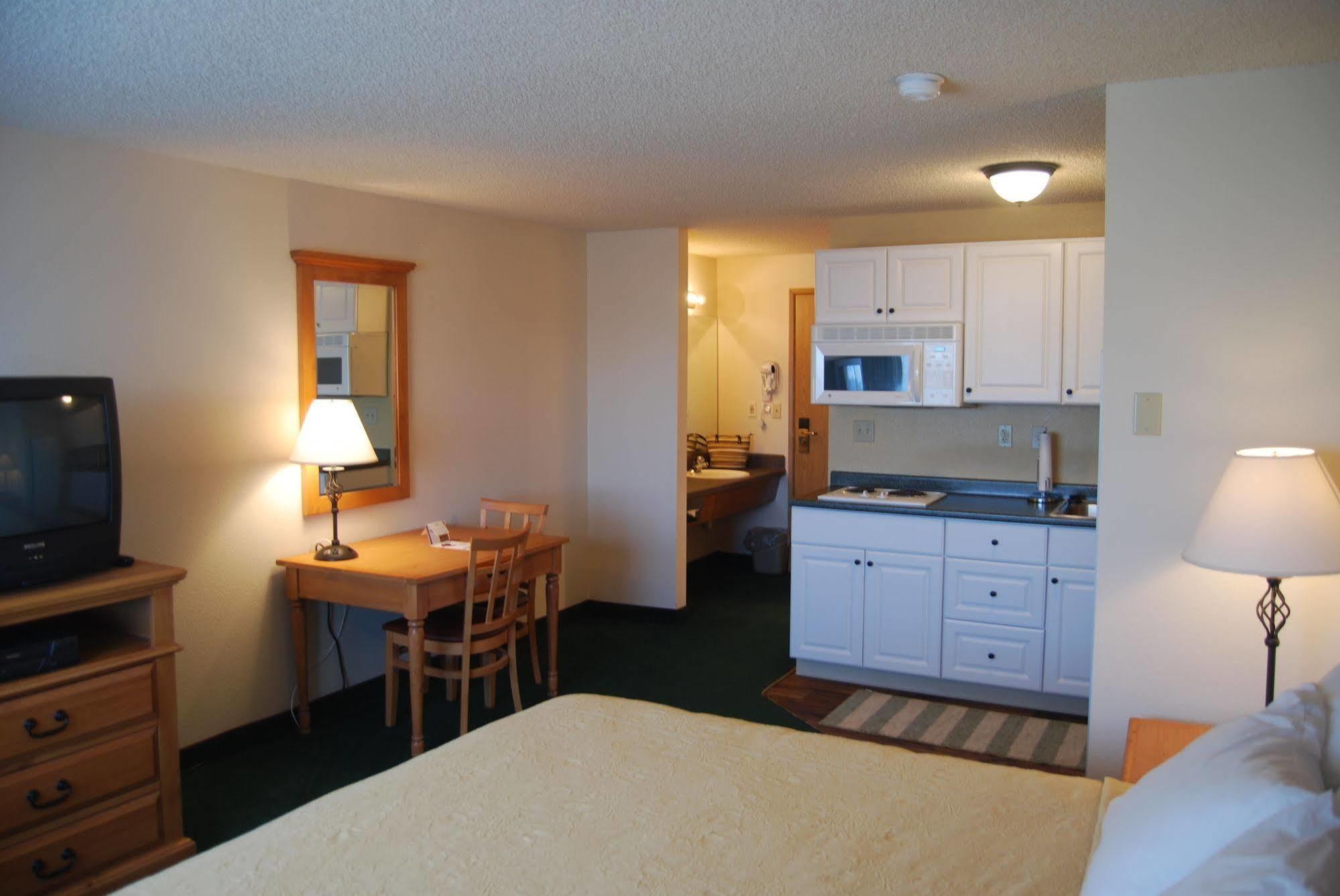 Quality Inn & Suites Silverdale Bangor-Keyport Exteriör bild